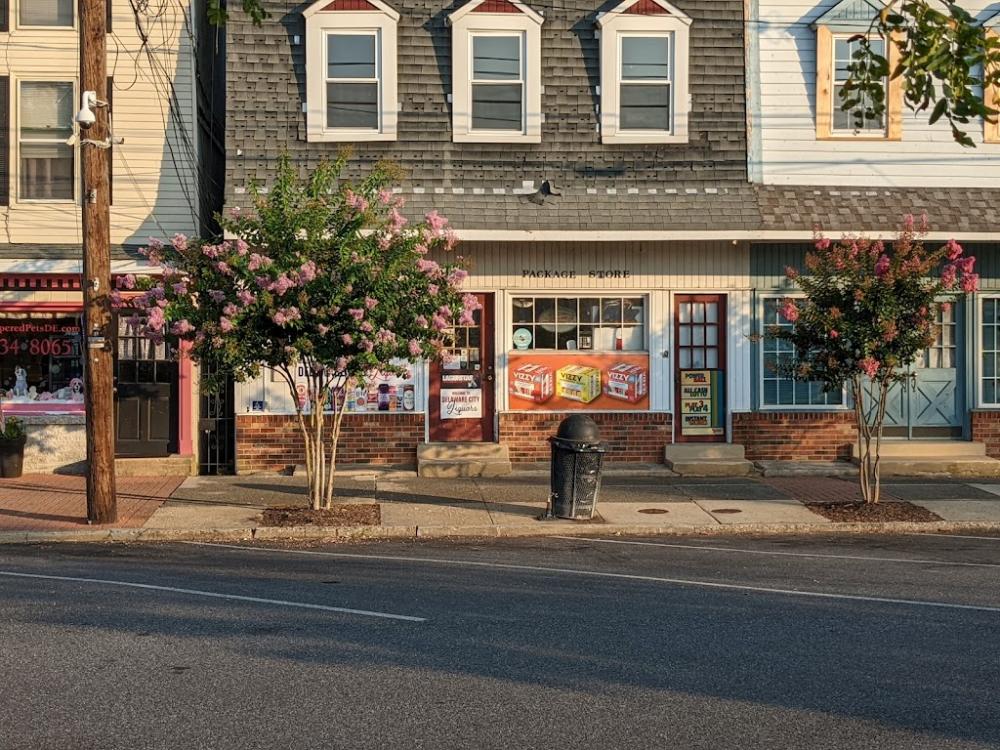 Delaware City Liquors
